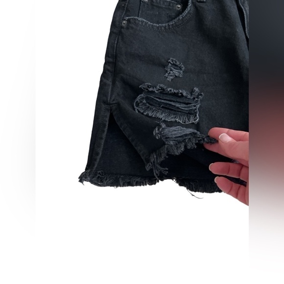 Only Distressed Rip Denim Mini Short - Picture 4 of 9